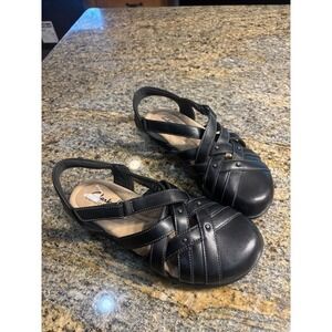 Clark's Collection‎ Elizabelle Sea Women Black Leather Fisherman Sandals Size 6M